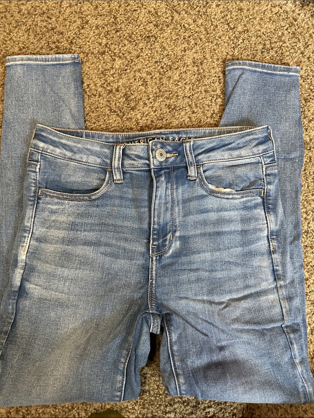 American Eagle Outfitters Medium Light Wash Skinny Jeans